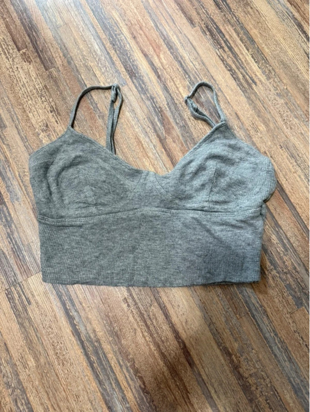 Gilly hicks cropped tank size medium